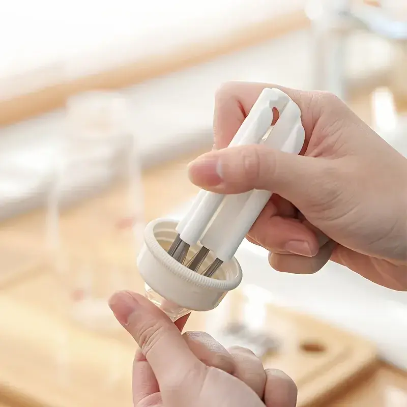 Mitmeotstarbeline puhastushari kitsastele vahedele