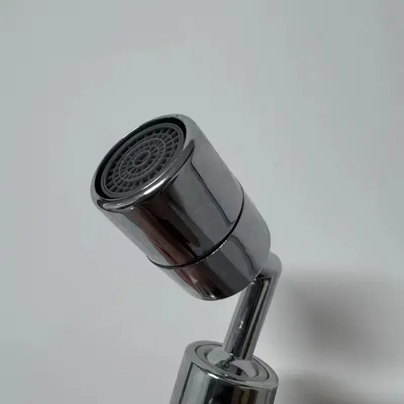 720° pöörlev kraaniotsik