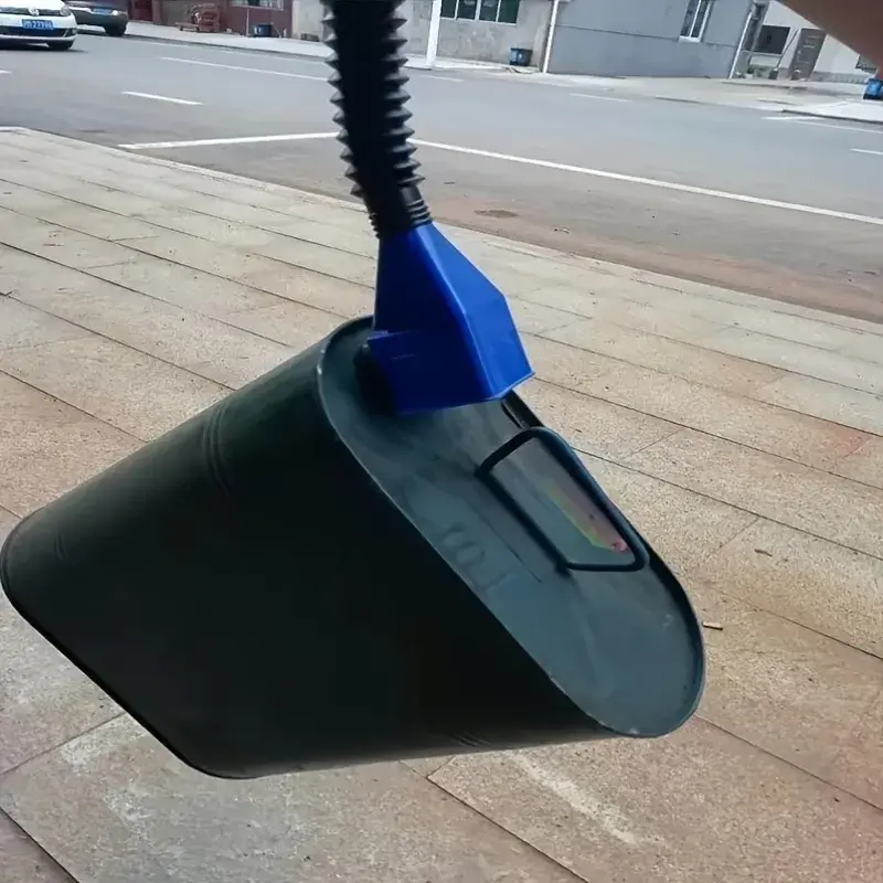 Kokkupandav teleskoopiline õlilehter